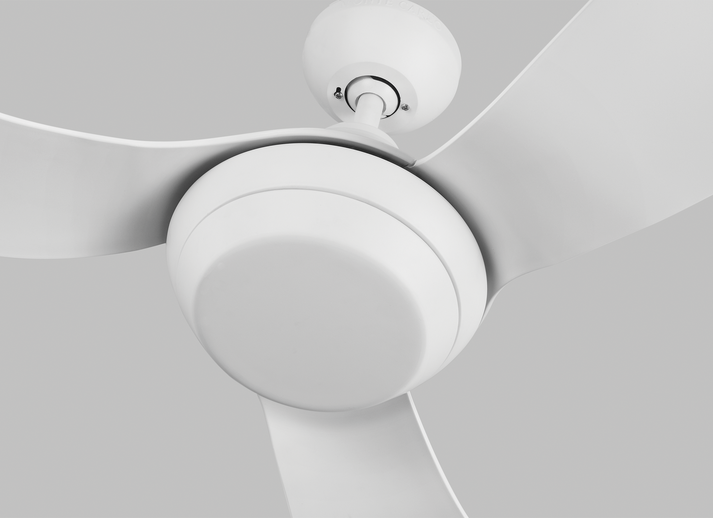 56" Avvo - Matte White