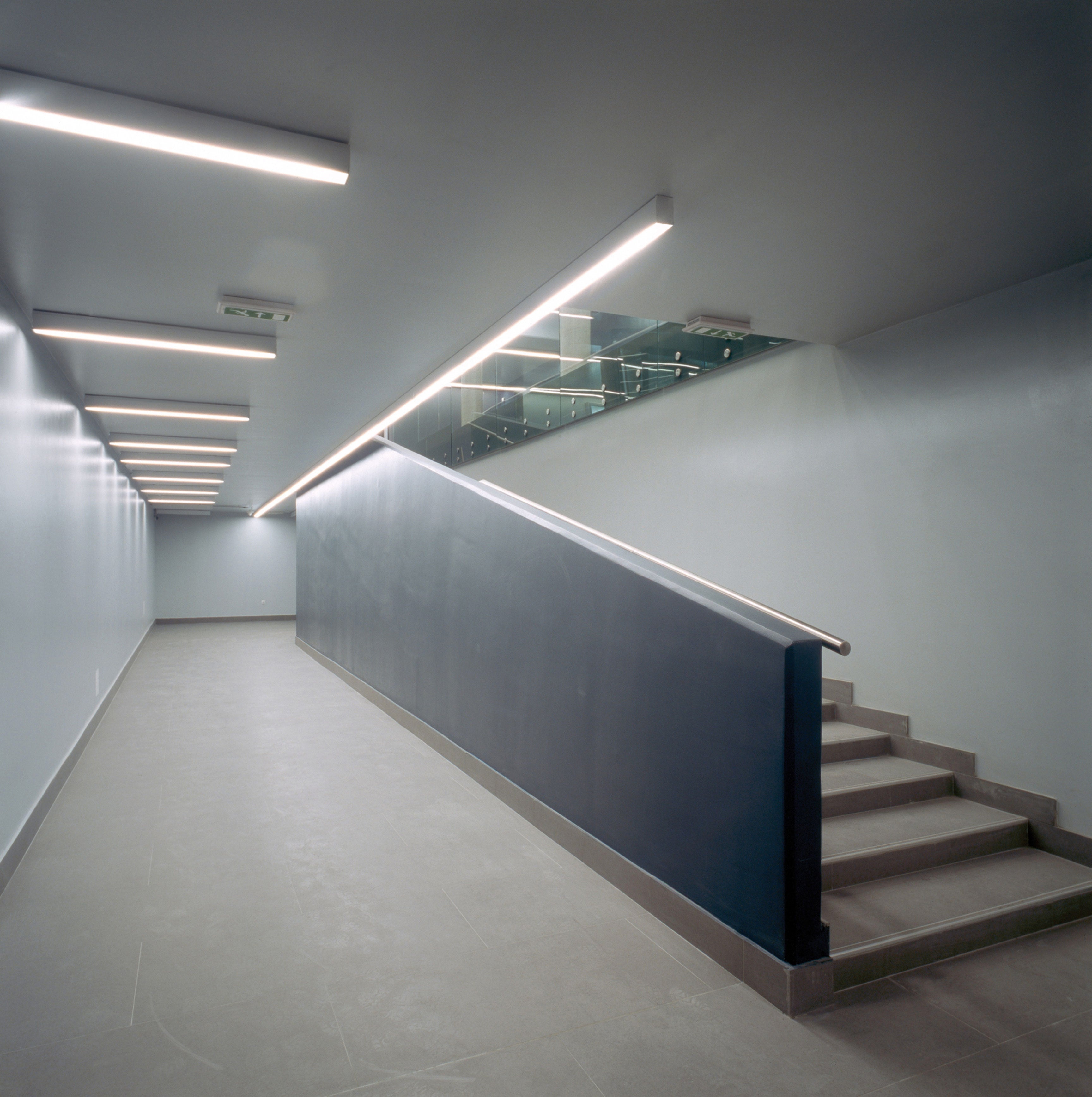 Zeta 1.8" x 4FT LED Linear Fixture, 4000 Lumen Max, Wattage and CCT Selectable, Diffuser, 120-277V