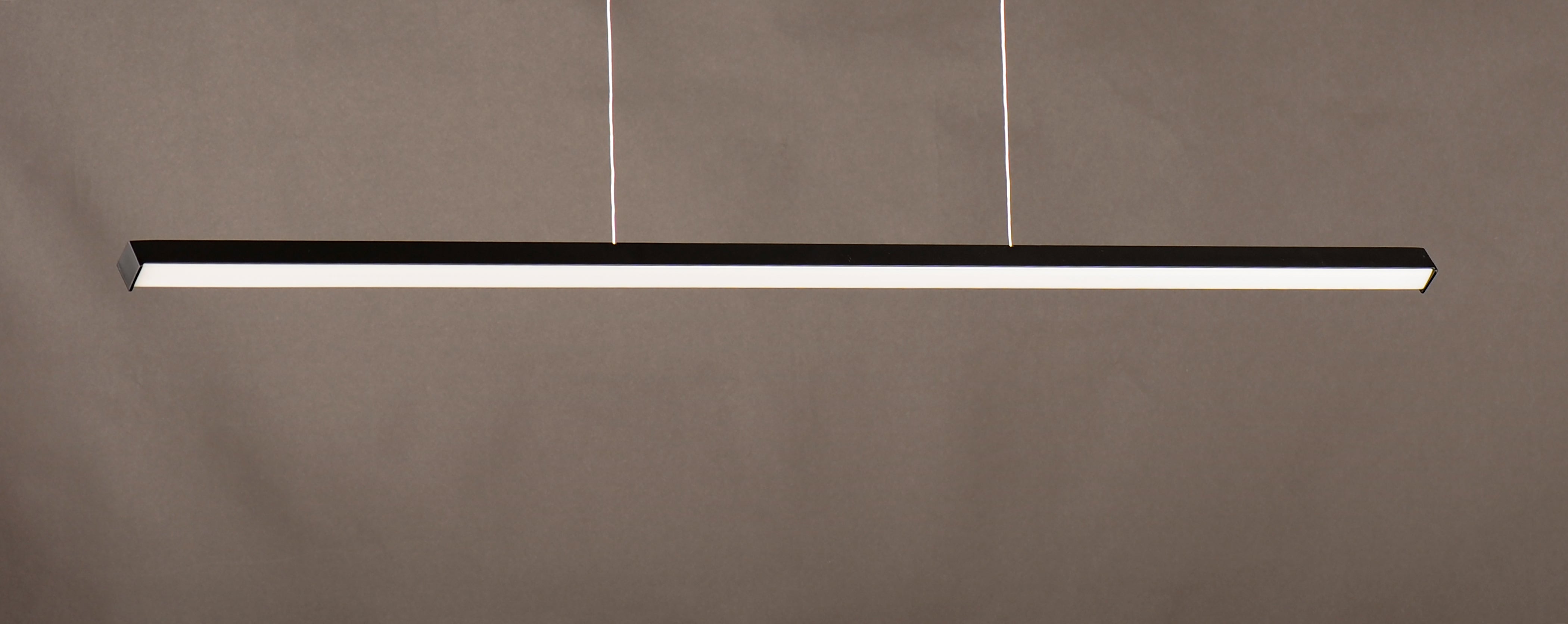 48" Hover LED Pendant, 1,400 Lumens, 20W, 120-277V, 3000K, Black Finish